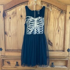 Girls Hot Topic black skeleton rib cage lace sleeveless dress size M